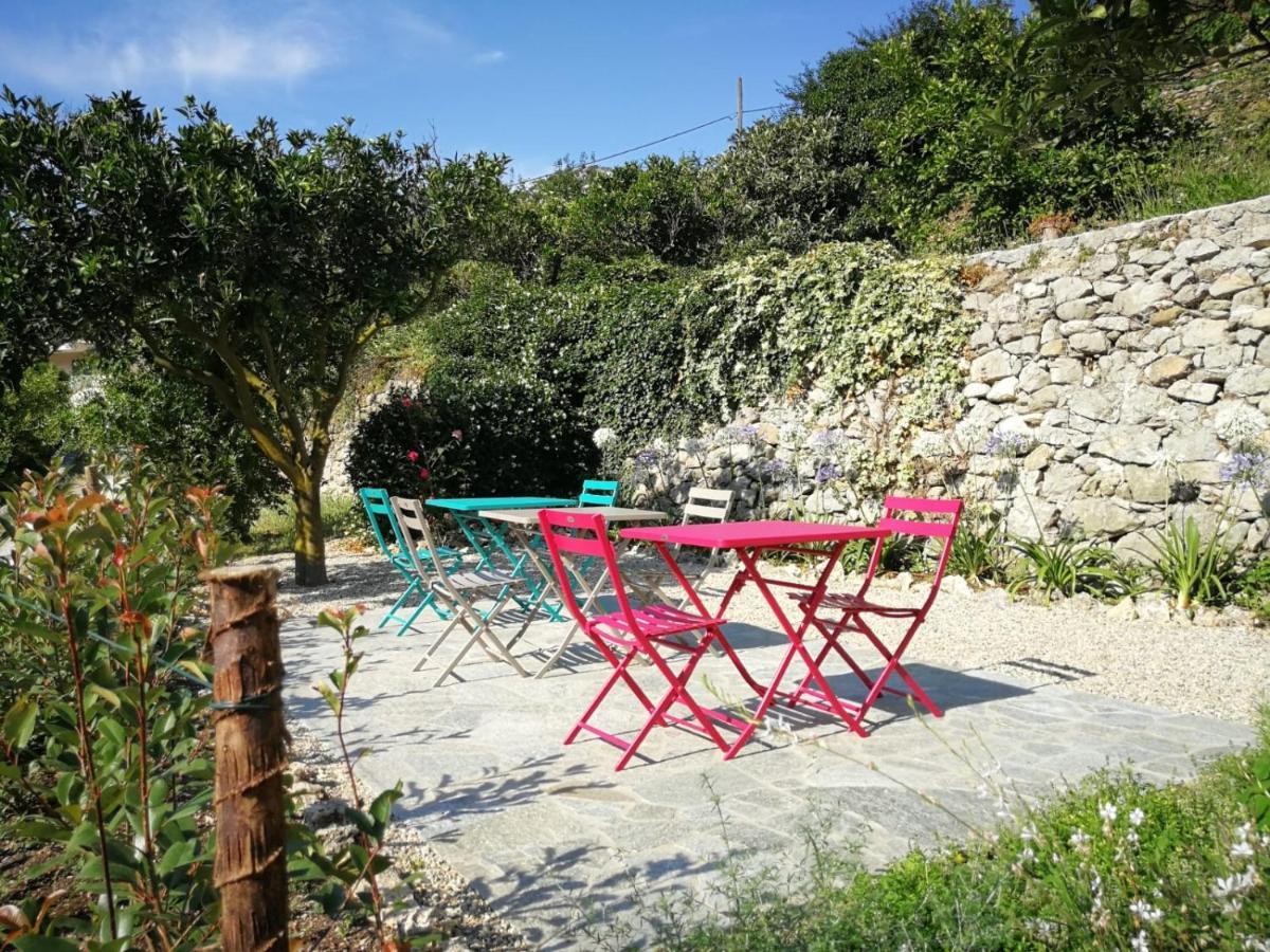 Castelli In Aria Bed and Breakfast Finale Ligure Exteriör bild